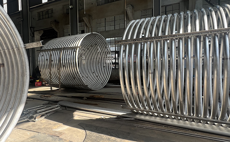 無錫龍賢機(jī)械制造有限公司生產(chǎn)哪些類型的不銹鋼管？